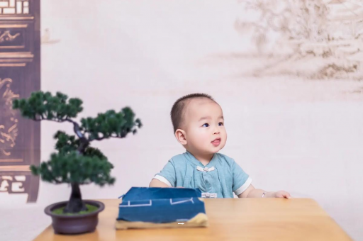 招远孕妇几个月有反应